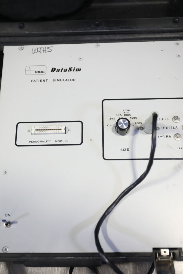 MDE ELECTRONICS Datasim 1000 Patient Simulator