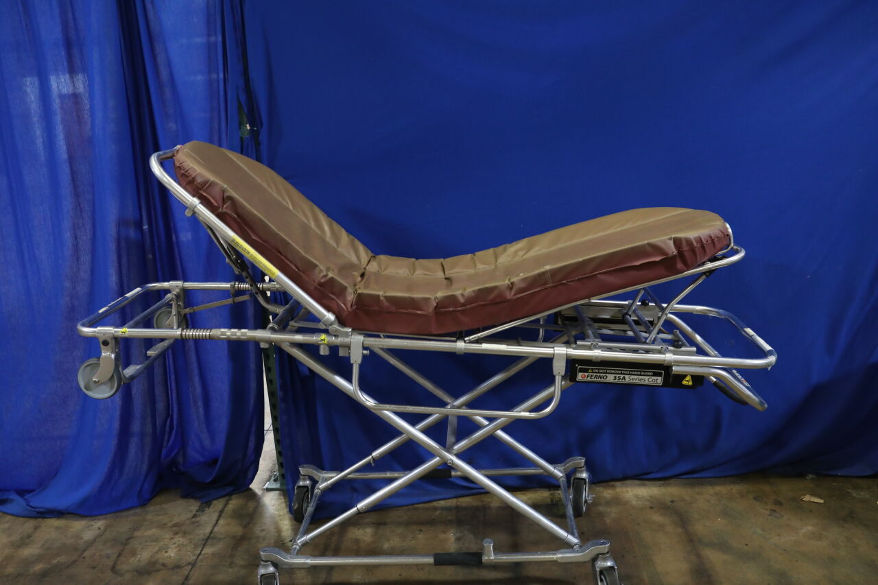 FERNO 35A-NM Ambulance Cot