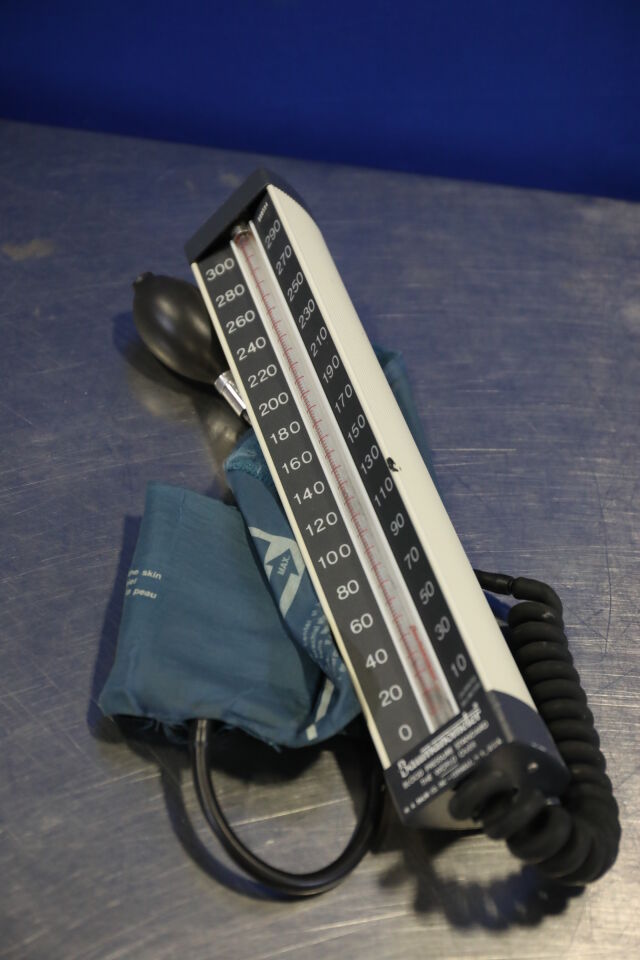 W.A. BAUM BR8504 Sphygmomanometer