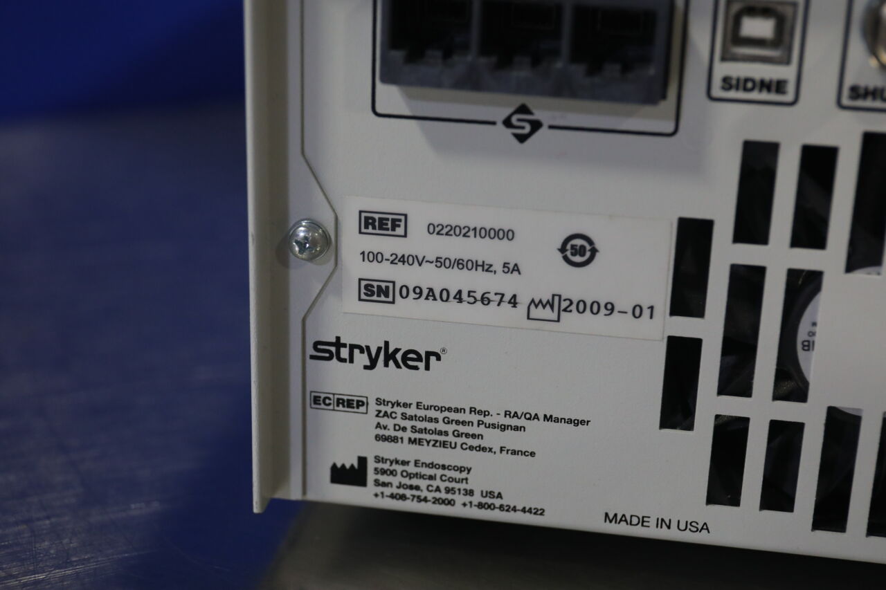 STRYKER L9000 Light Source