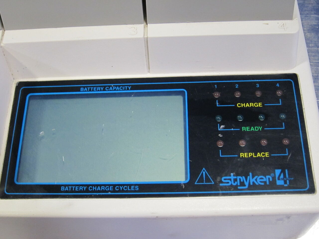 STRYKER 4110-120 Battery Charger