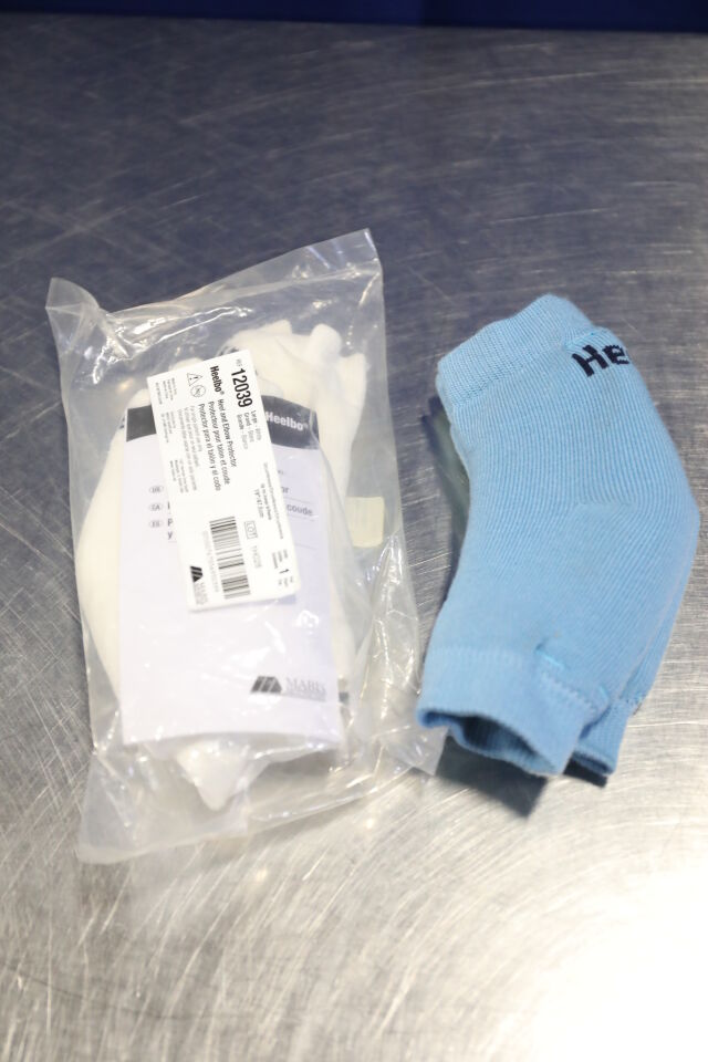 HEELBO 12039 Heel and Elbow Protector - Lot of 2 Brace