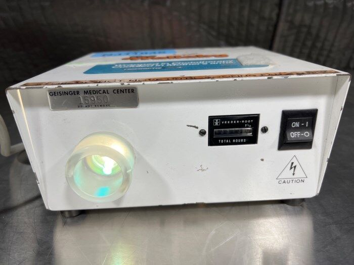 FIBEROPTIC MEDICAL Wallaby Fiberoptic Medical Wallaby Phototherapy System Phototherapy Unit