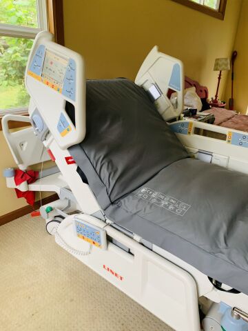 LINET AMERICAS Multicare ALT Adaptable Beds Electric