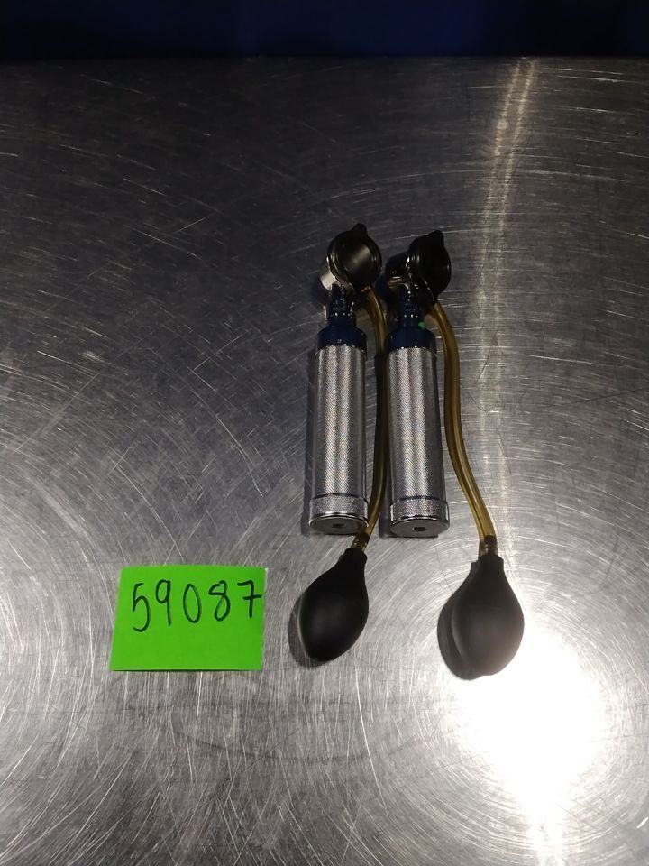 WELCH ALLYN 20200 3.5 V Operating  - Lot of 2 Otoscope
