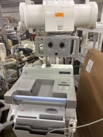 GE AMX 4 Plus Portable X-Ray