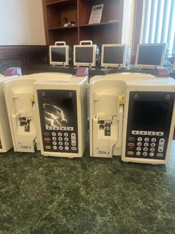 HOSPIRA Plum A+ Lot of 2 Pump IV Infusion