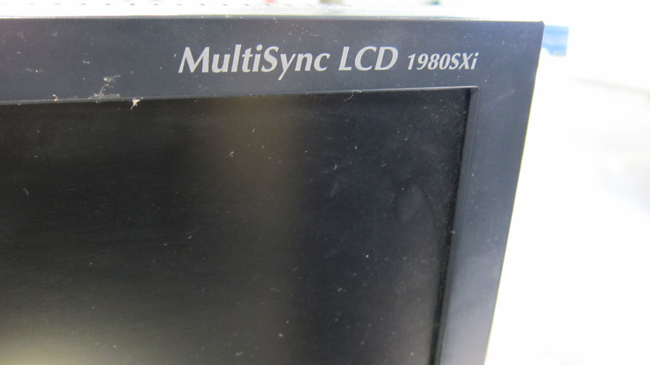 NEC LCD Flat screen - Lot of 13 Display Monitor