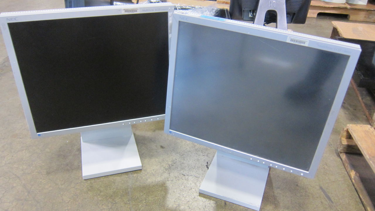 NEC LCD Flat screen - Lot of 13 Display Monitor