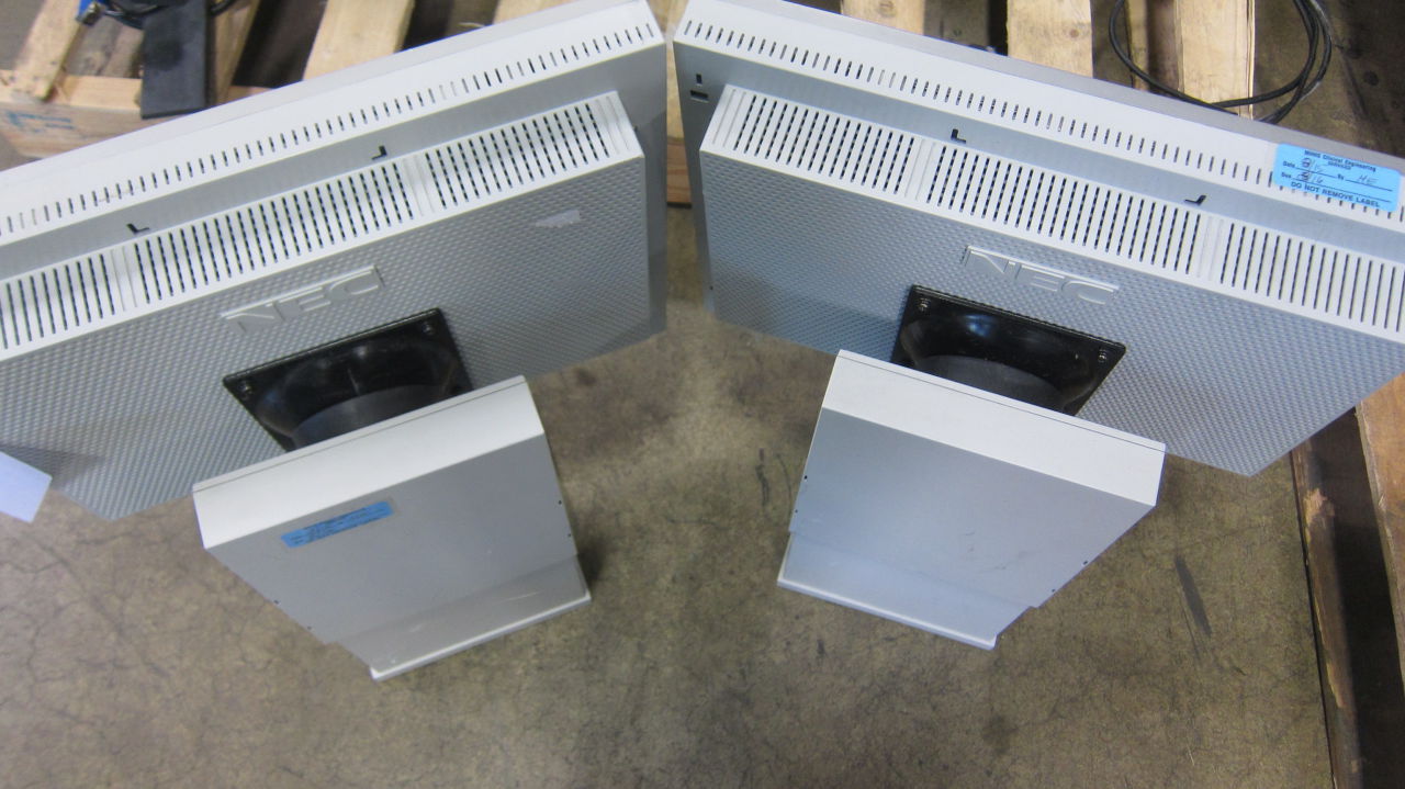 NEC LCD Flat screen - Lot of 13 Display Monitor