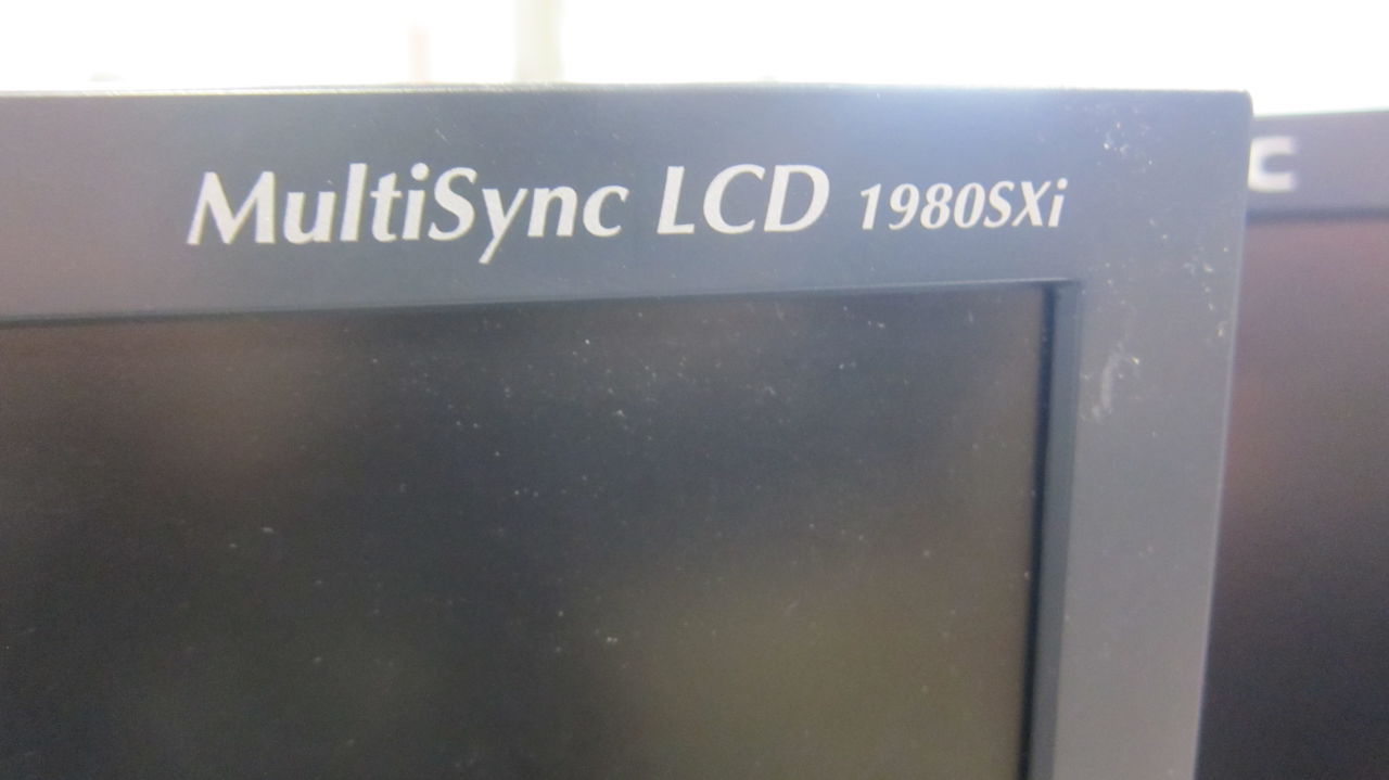NEC LCD Flat screen - Lot of 13 Display Monitor