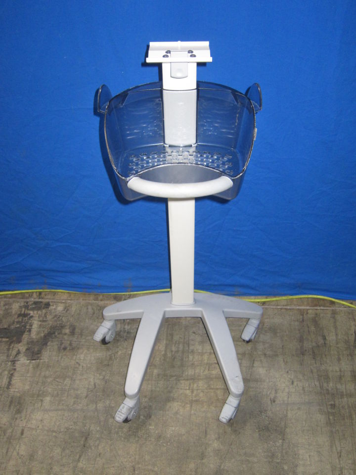 DINAMAP Rolling Monitor Stand