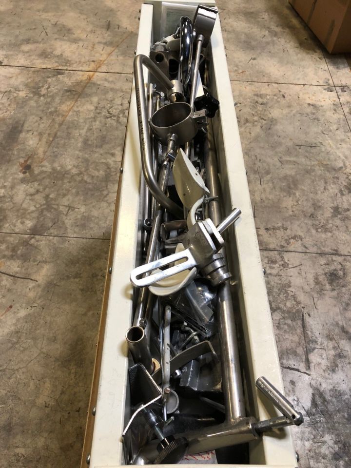 MIDMARK 10500 Orthopedic Table