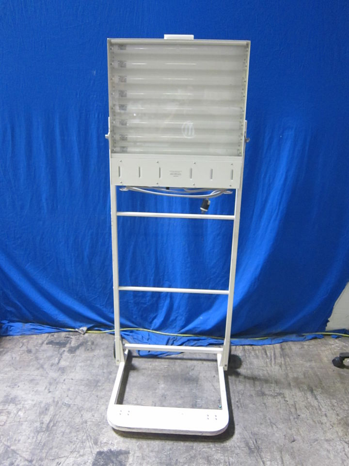 AIR-SHIELDS PT-53-3 Rolling Phototherapy Lamp