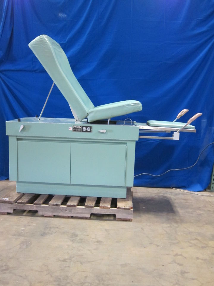 UMF 5120 Exam Table