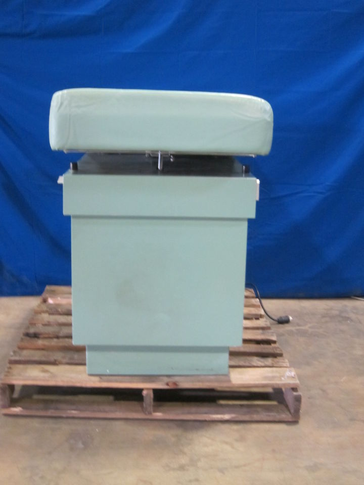 UMF 5120 Exam Table