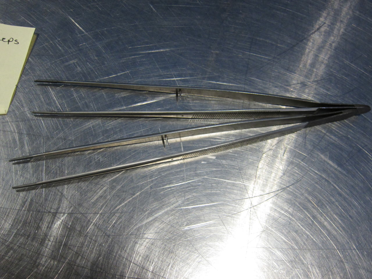 VARIOUS Forceps - Lot of 8
