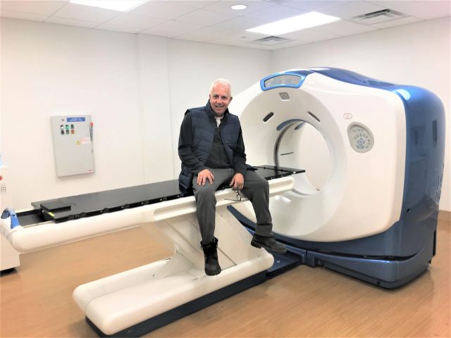 GE Lightspeed RT 4 Slice CT Scanner