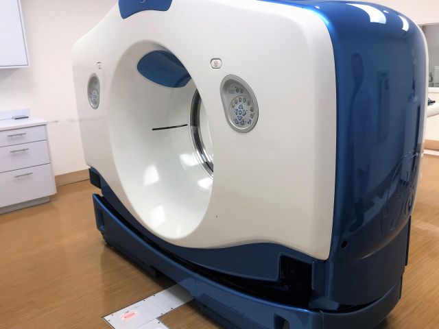 GE Lightspeed RT 4 Slice CT Scanner