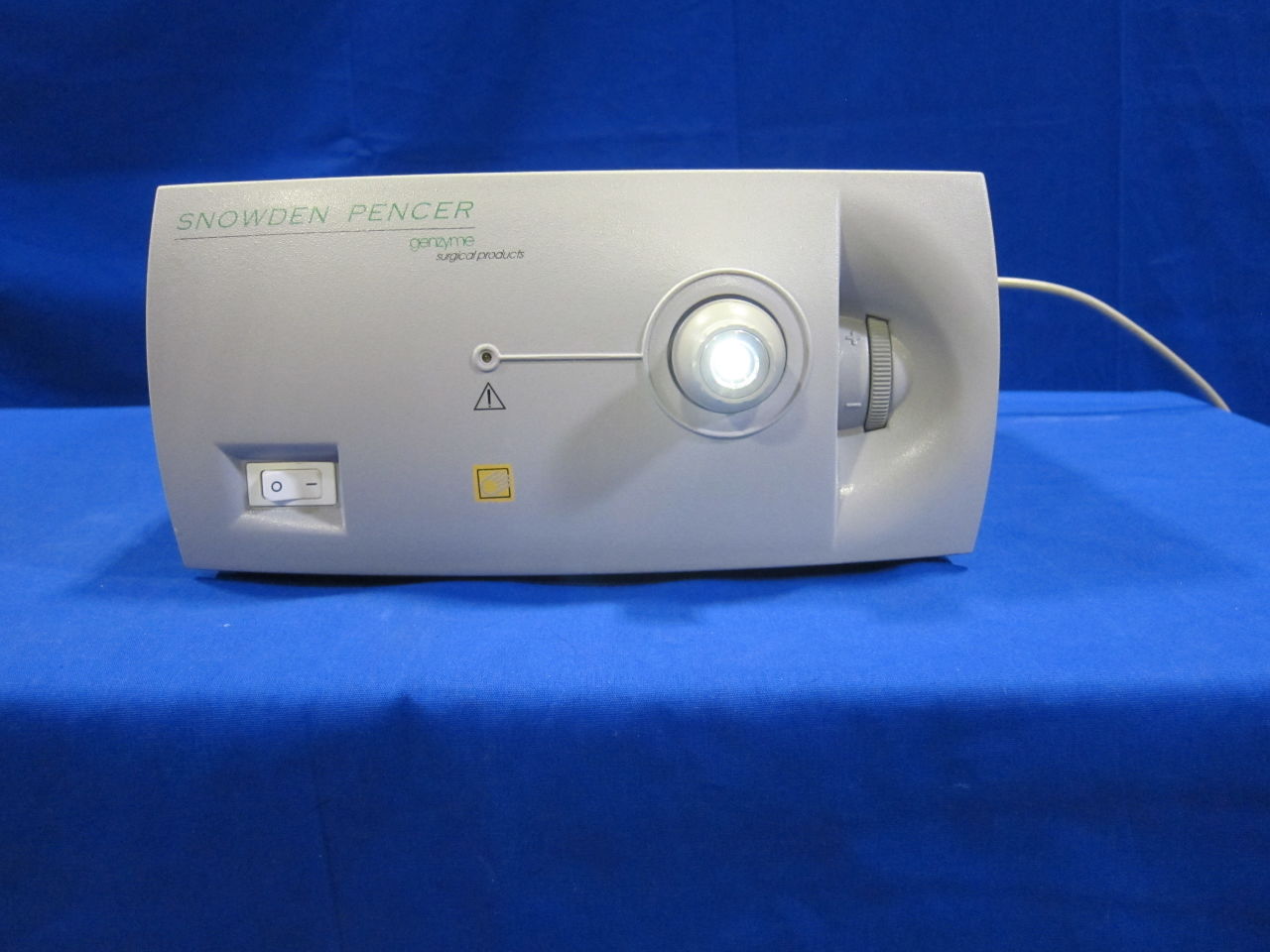 SNOWDEN PENCER Genzyme Light Source