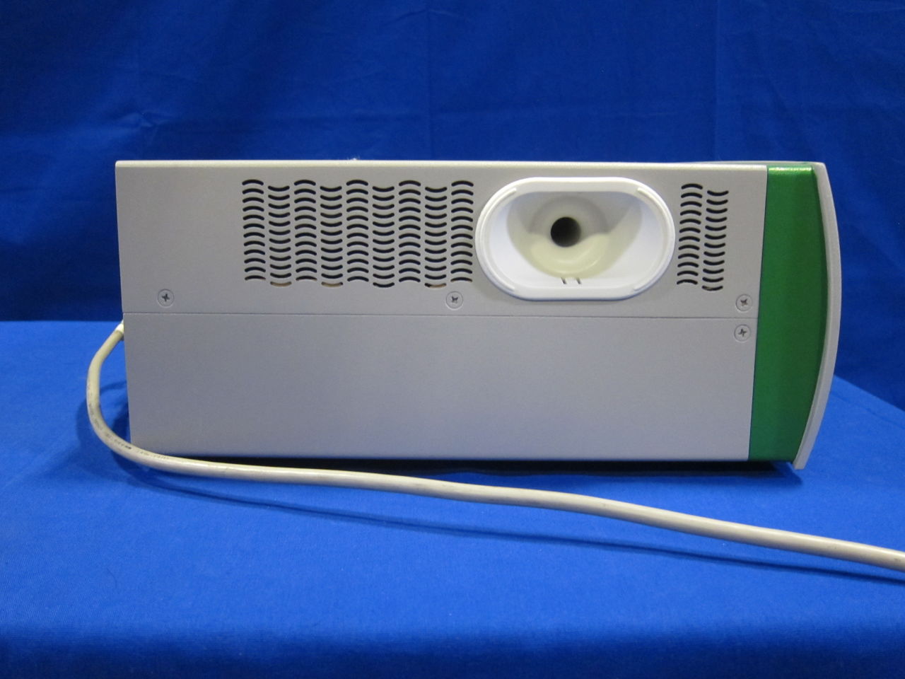 SNOWDEN PENCER Genzyme Light Source