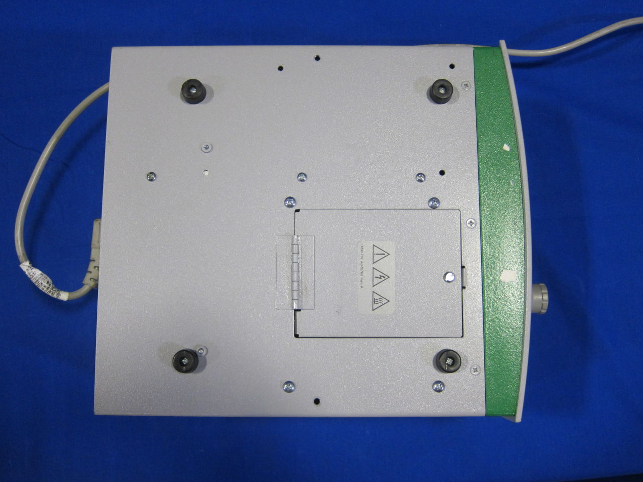 SNOWDEN PENCER Genzyme Light Source