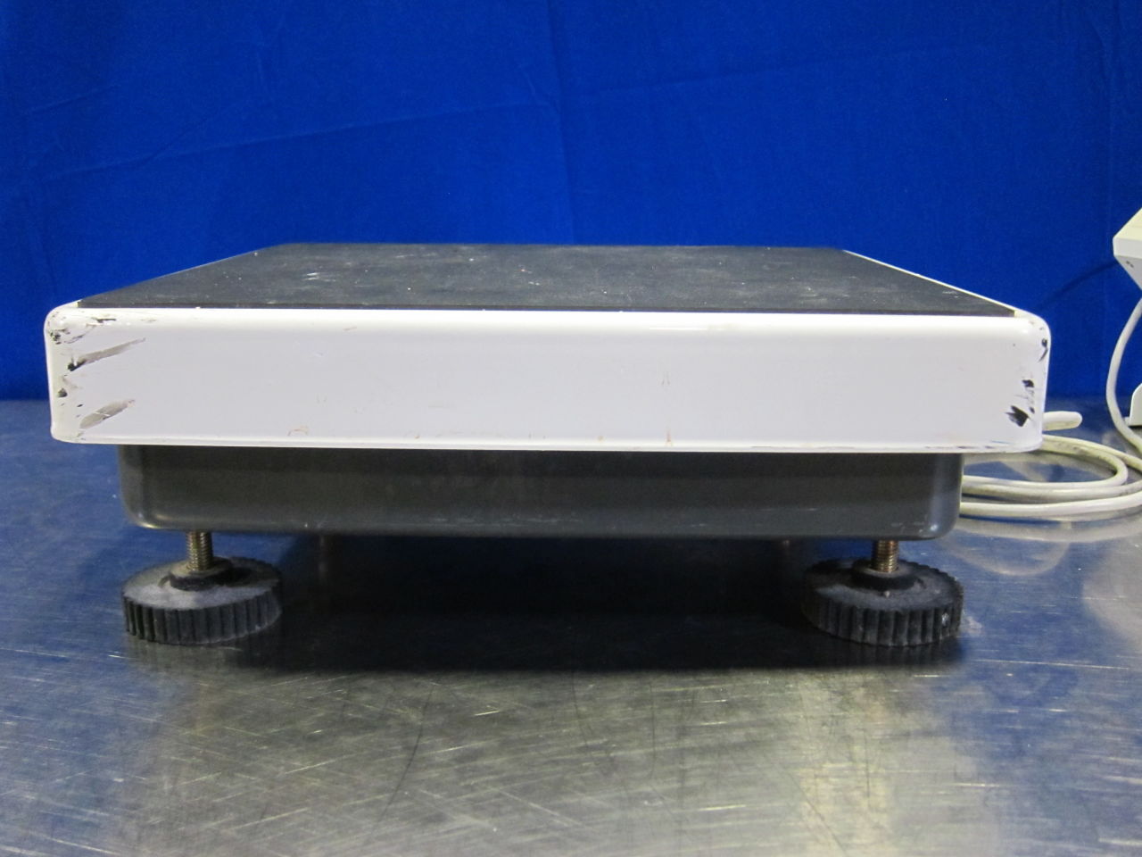 TANITA BWB-627A Scale