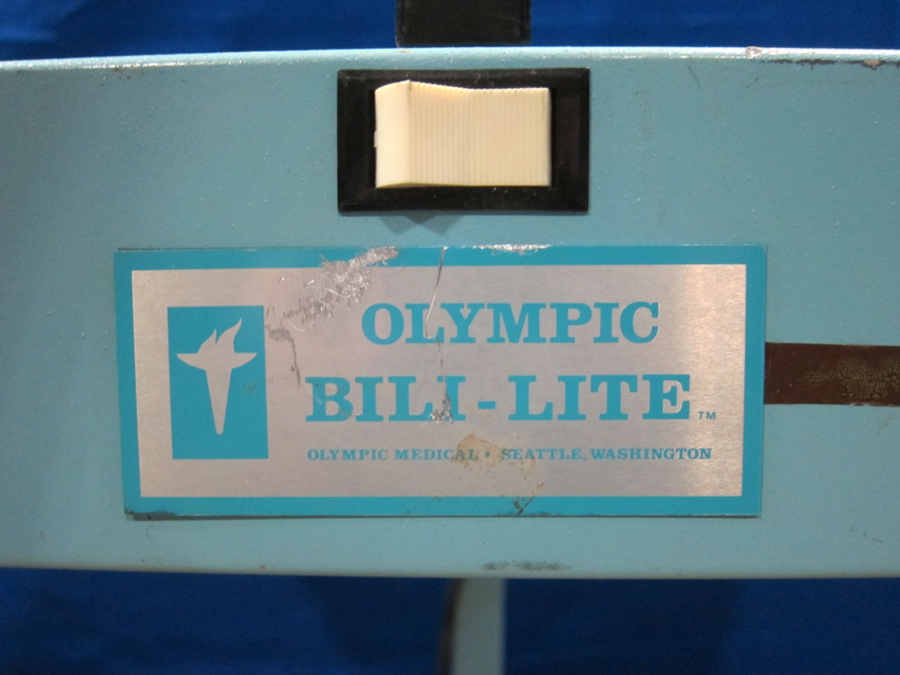 OLYMPIC 33 Phototherapy Lamp