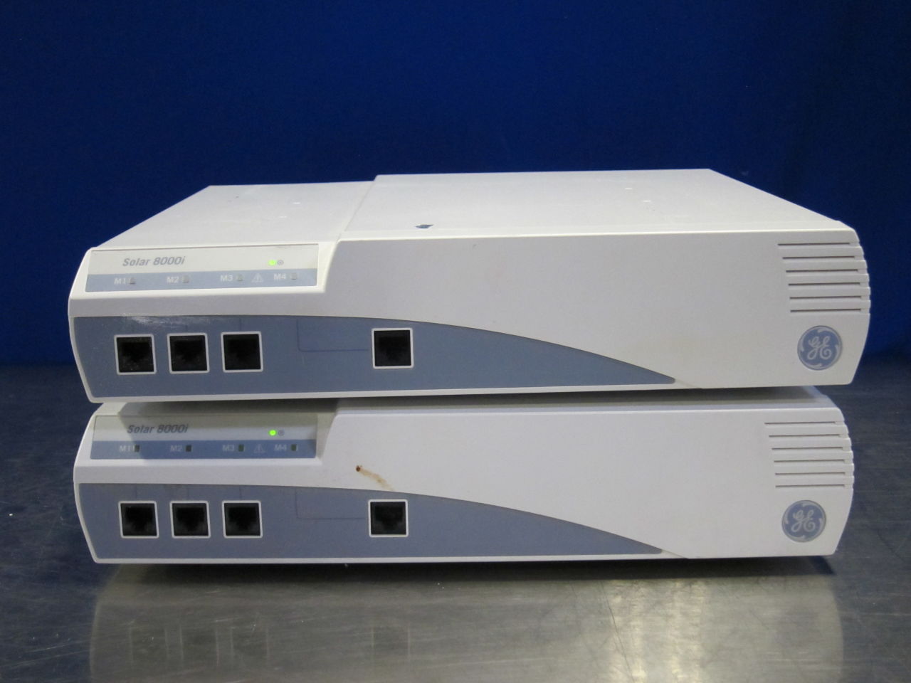 GE Solar 8000i - Lot of 2 Monitor