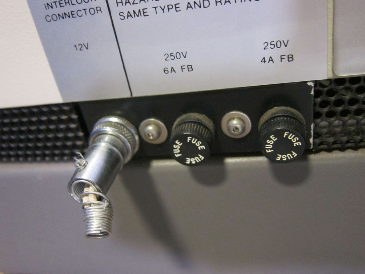 ALCON 2500 LE Series Laser - YAG