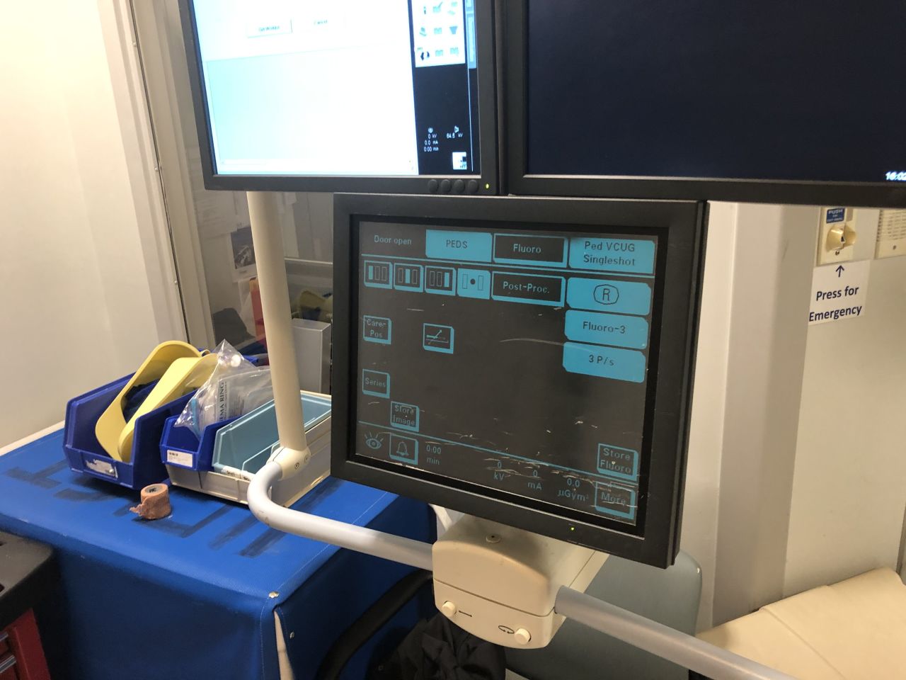 SIEMENS Axiom Sireskop SD S3, Polydoros SX65 Digital Pediatric Rad/Fluoro Room