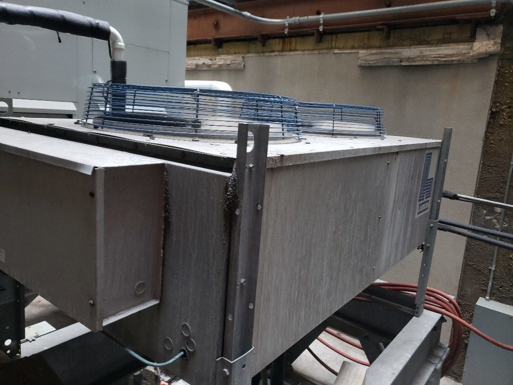 PHILIPS Infinion MRI Scanner