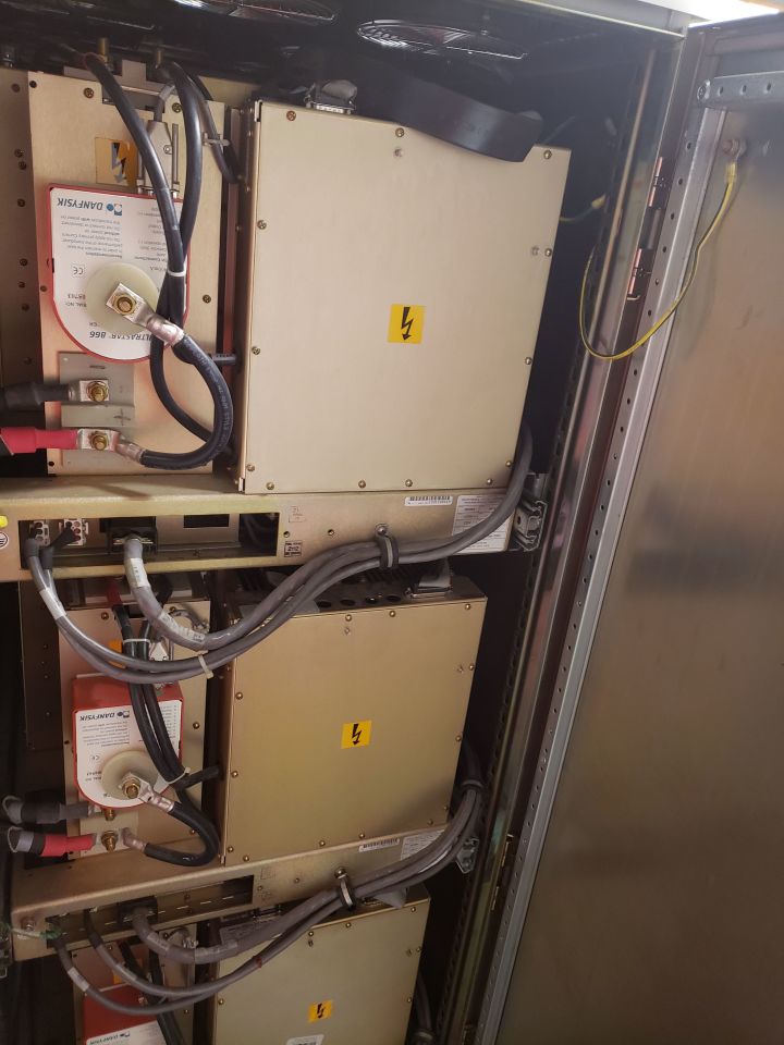 PHILIPS Infinion MRI Scanner