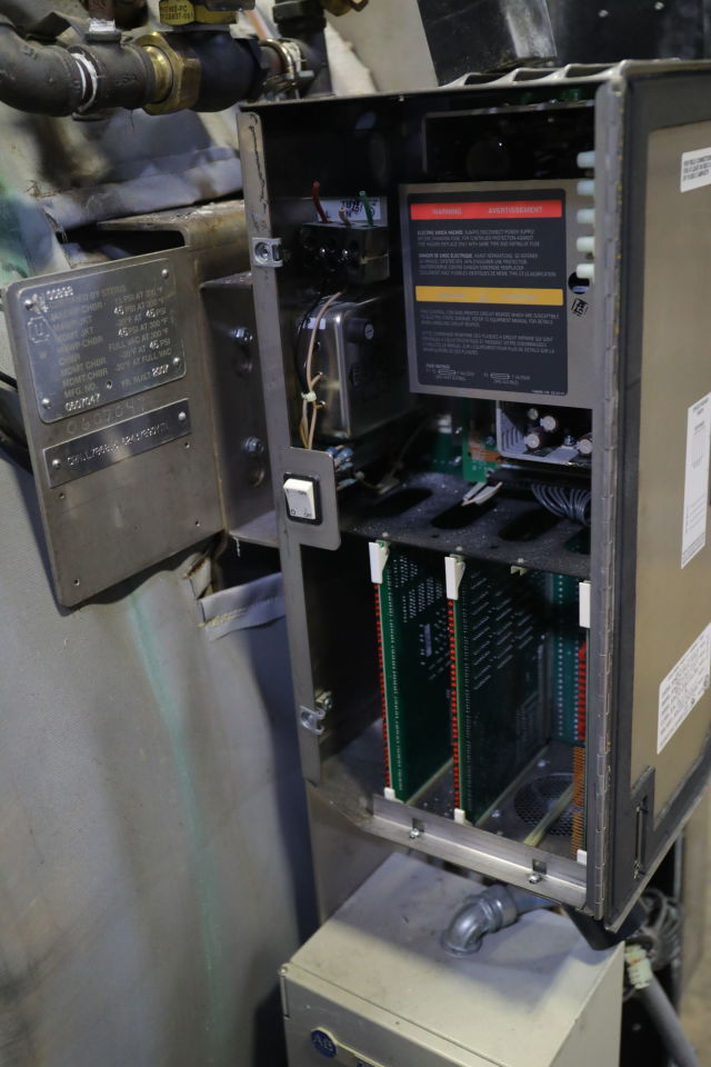 STERIS AMSCO Century V160 H Sterilizer