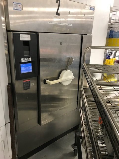 STERIS AMSCO Century V160 H Sterilizer
