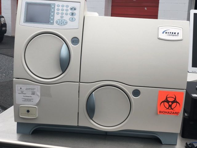 BIOMERIEUX Vitek 2 Compact