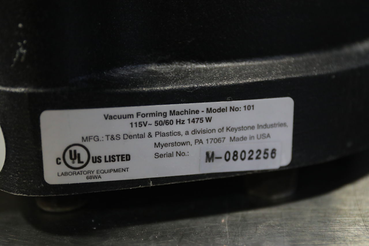 T&S DENTAL AND PLASTICS 101 Vacuum Forming Machine