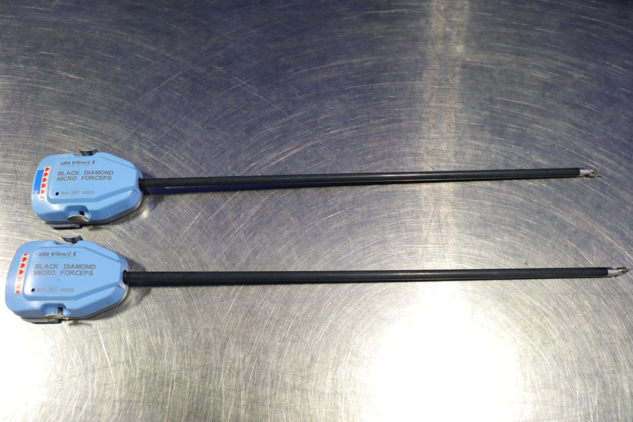 DA VINCI 420033 Black Diamond Micro Forceps - Lot of 2