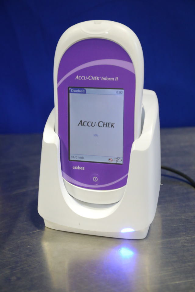 ROCHE DIAGNOSTICS Accu-Check Inform II Glucose Analyzer