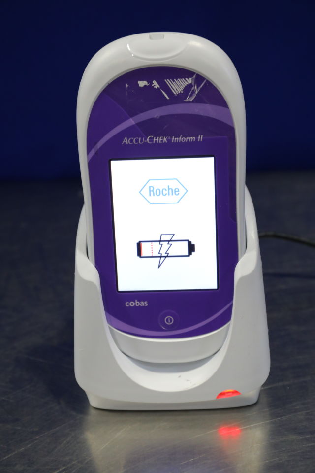 ROCHE DIAGNOSTICS Accu-Check Inform II Glucose Analyzer