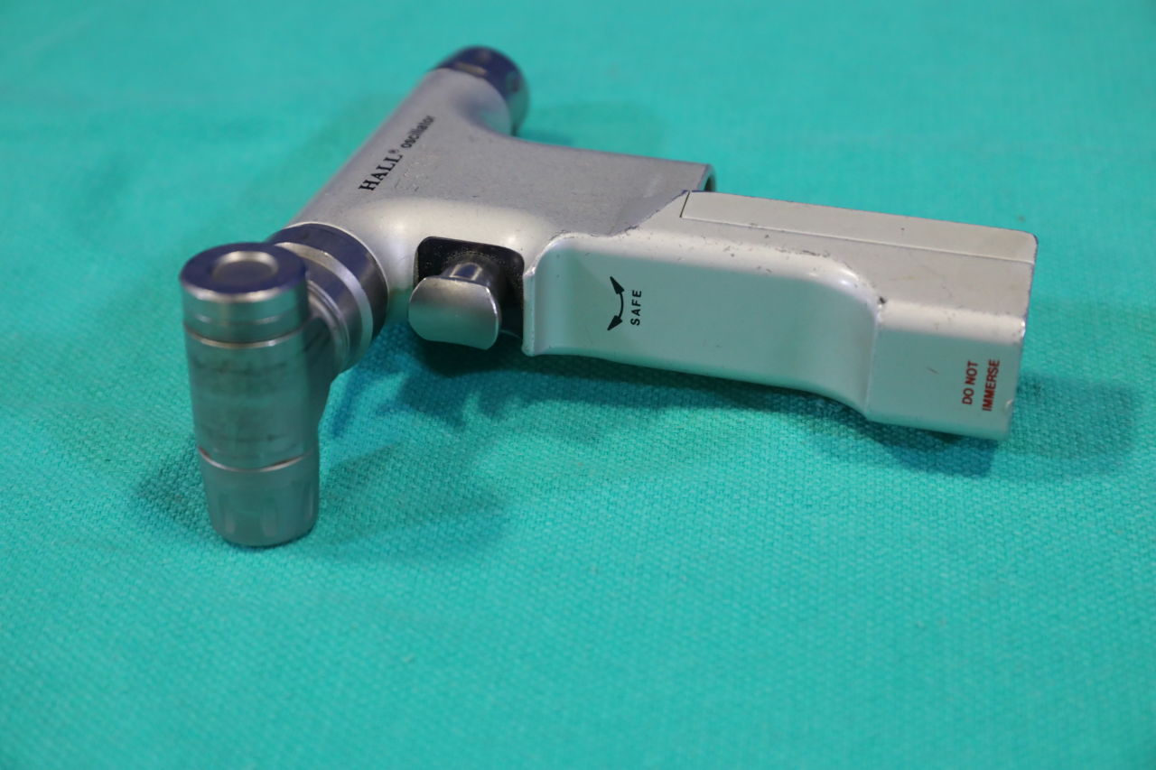HALL 5048-02 Oscillator