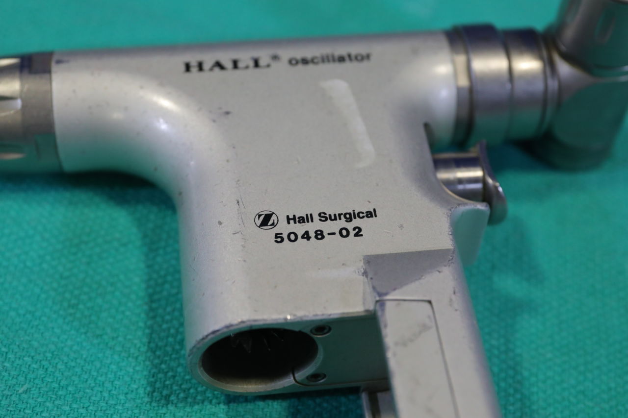 HALL 5048-02 Oscillator