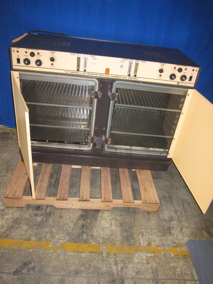 LAB-LINE INSTRUMENTS 425 Incubator