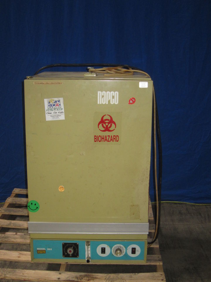 NAPCO Model 322 Incubator