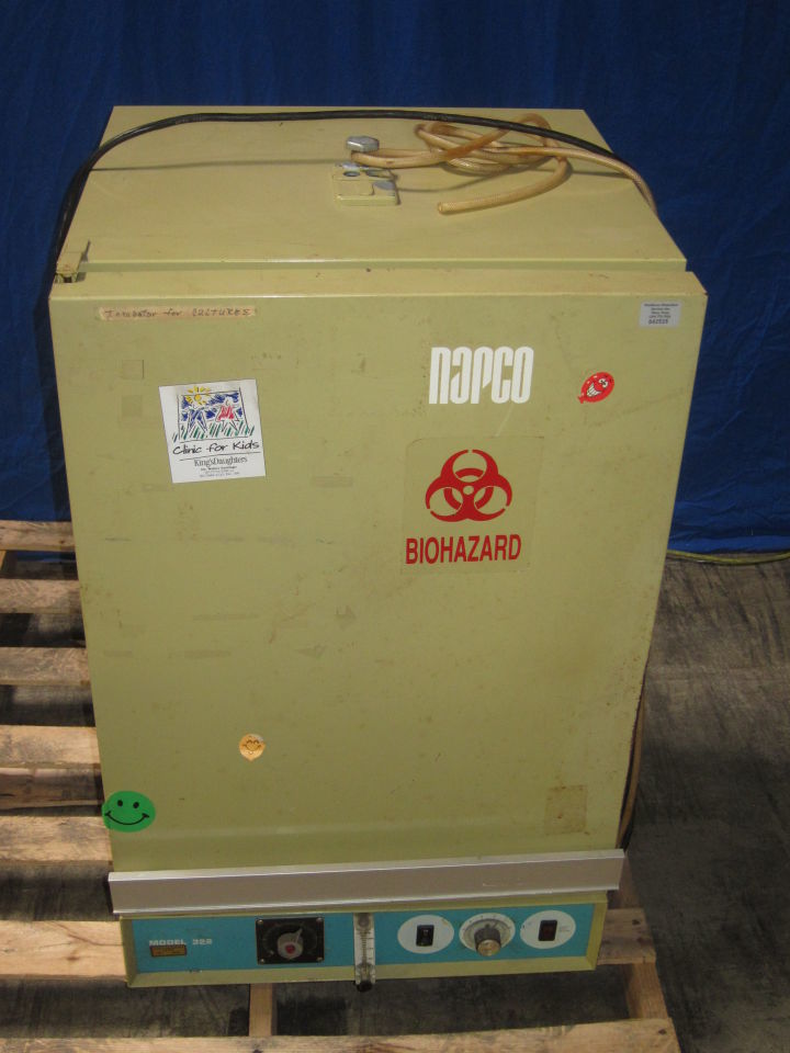 NAPCO Model 322 Incubator