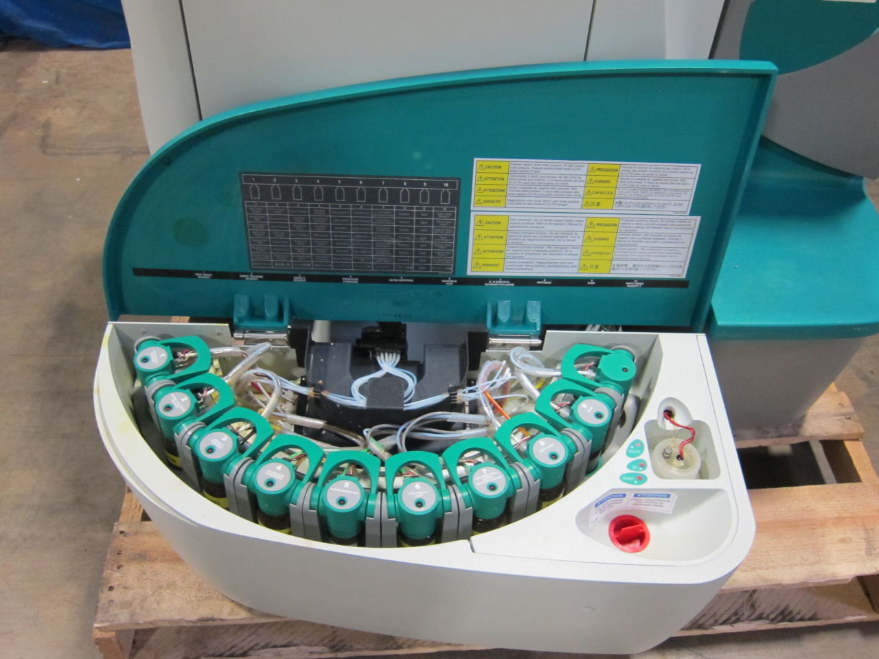 SIEMENS Microscan Walkaway 40 Plus Analyzer
