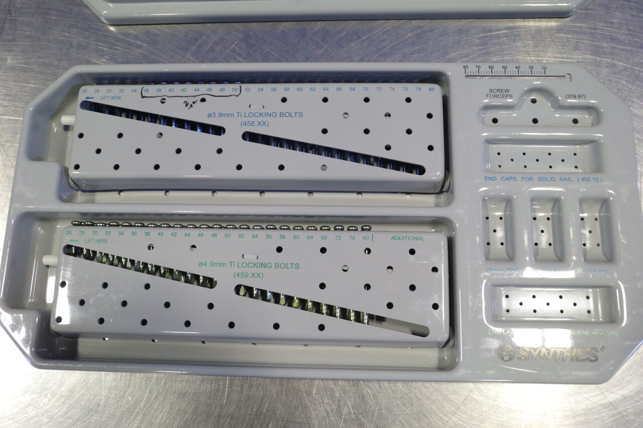 SYNTHES 304.582 Titanium Tibial Nail Accessory Implants