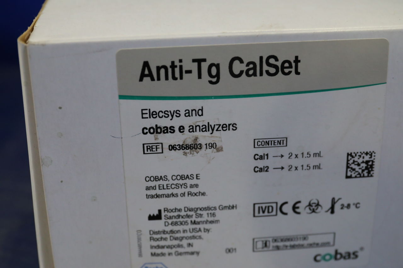 COBAS / ROCHE Various Reagents + Calset