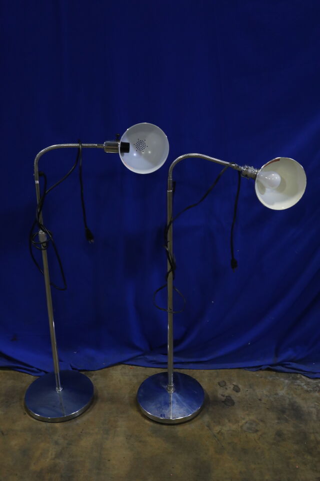 - Lot of 2 Exam Light