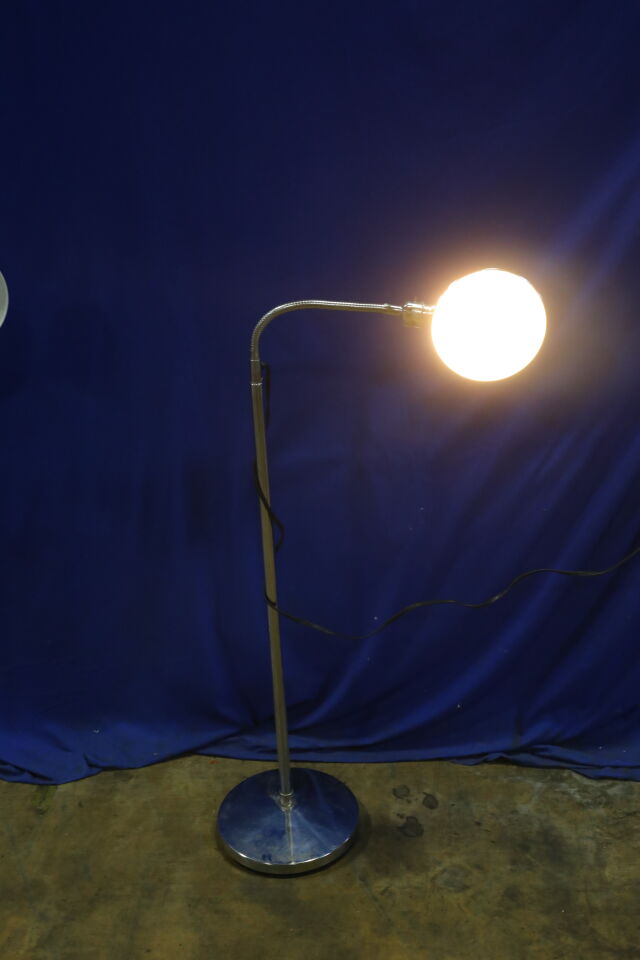 - Lot of 2 Exam Light